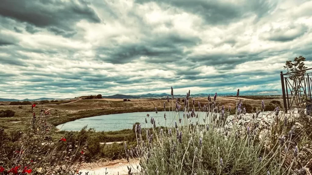 Private day trip from Volos to explore Zerelia Craters and Lake Karla landscapes